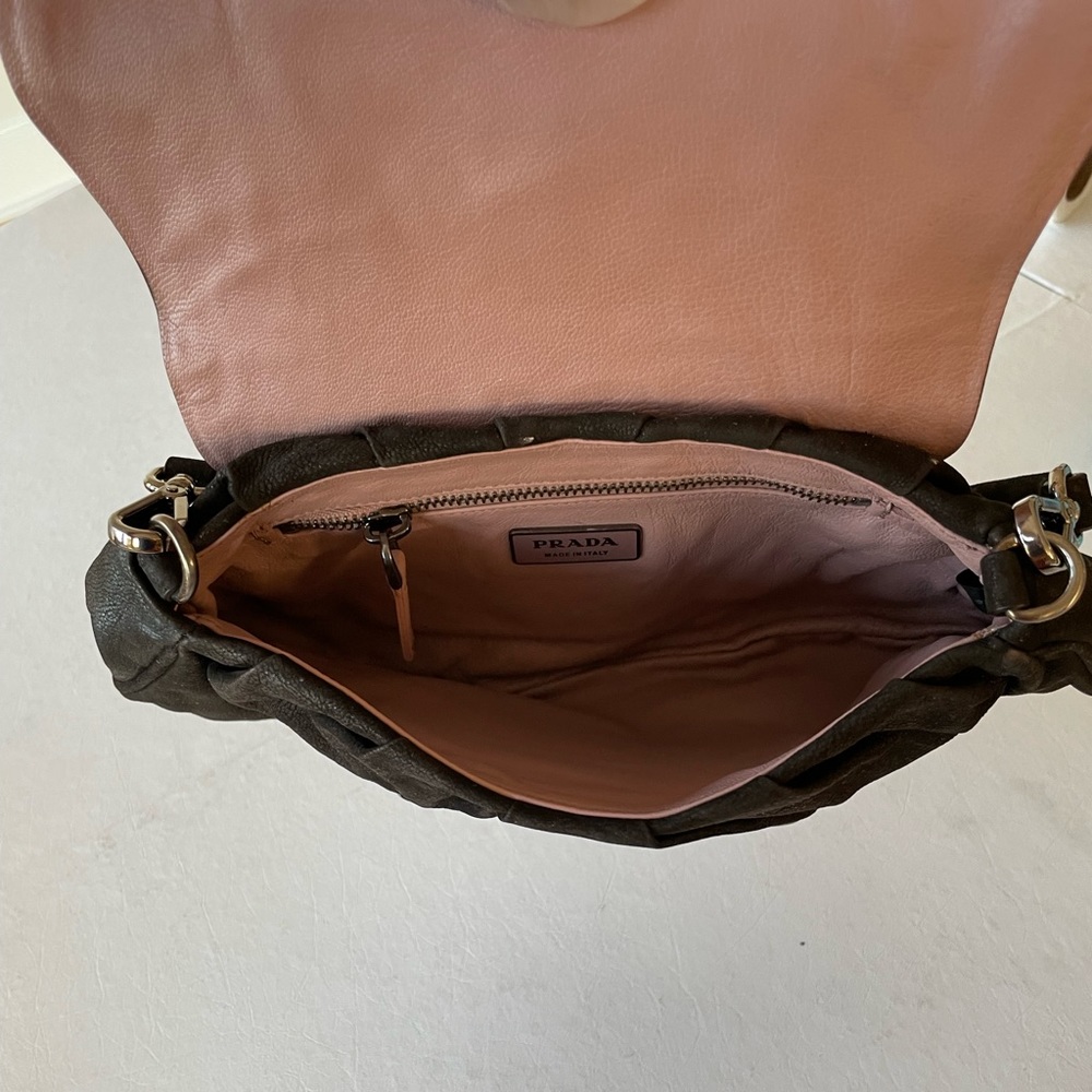 PRADA shoulder bag with beaded detail. - Picture 3 of 16